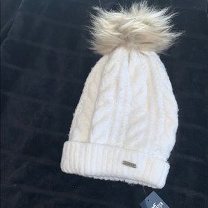 Hollister beanie white